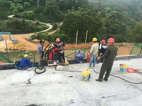鹽城周邊樓房建筑頂部防水聚脲噴涂施工(圖1) 樓房建筑頂部防水聚脲噴涂施工案例